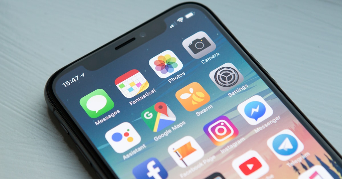 simpleTrack vs Treinta — ¿Cuál es mejor para tu emprendimiento?